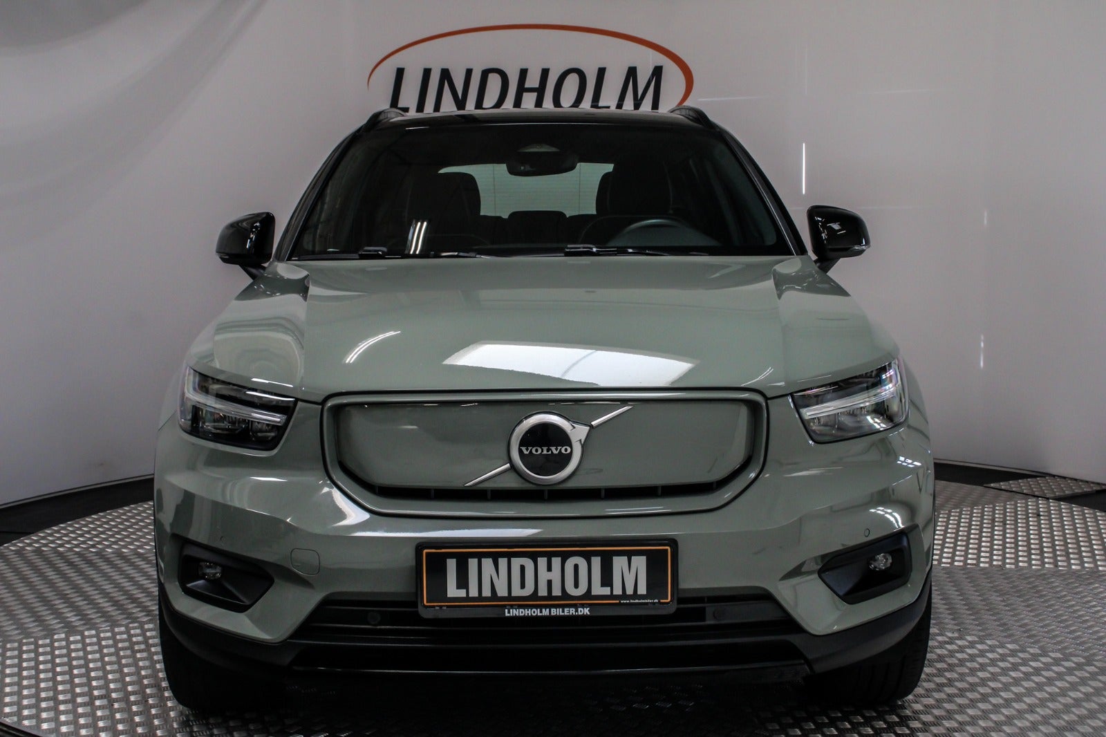 flexleasing-volvo-xc40-p8-recharge-twin-r-design-5d-findleasing