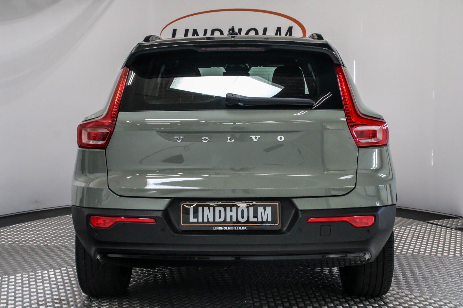 flexleasing-volvo-xc40-p8-recharge-twin-r-design-5d-findleasing