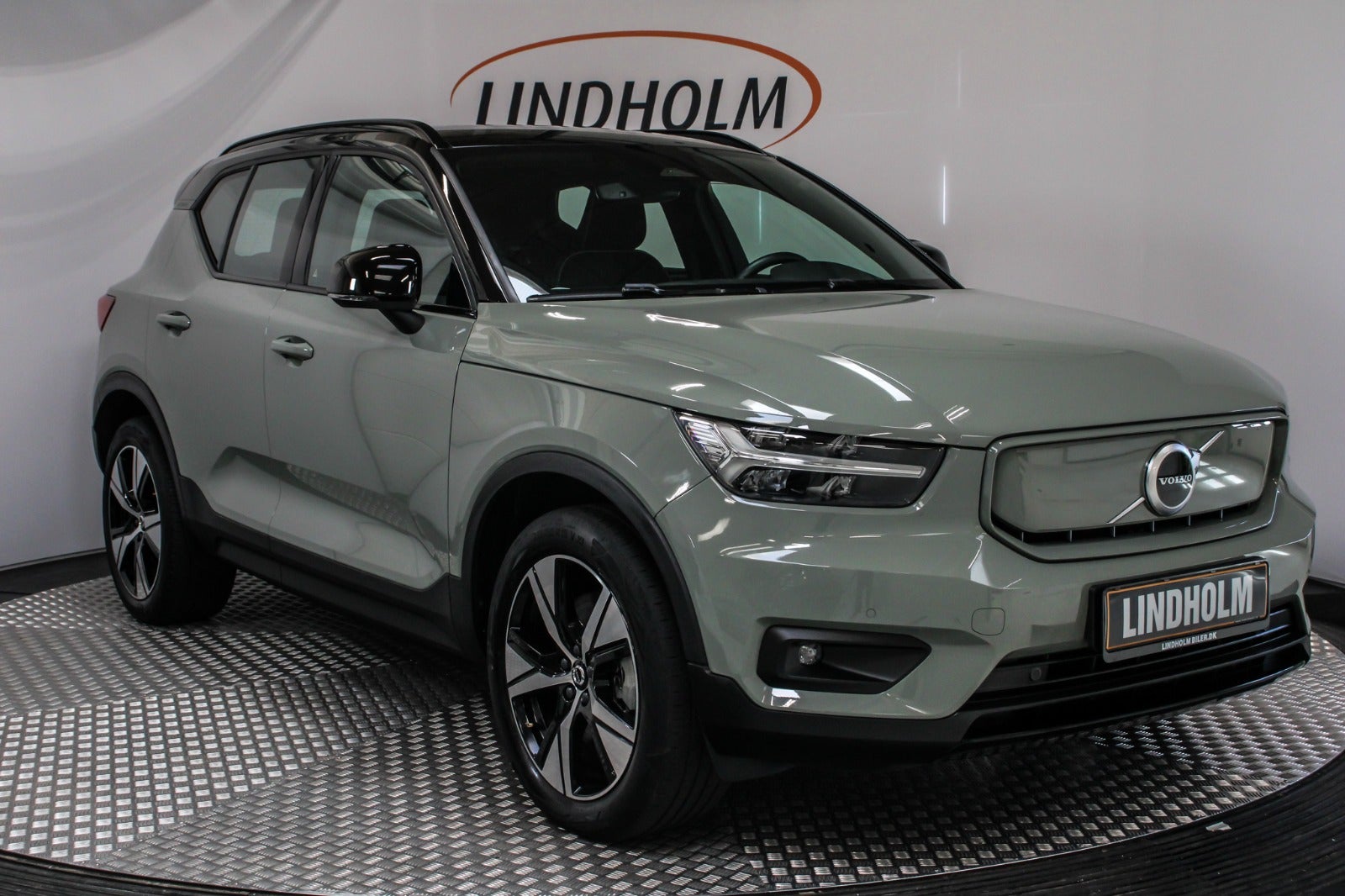 flexleasing-volvo-xc40-p8-recharge-twin-r-design-5d-findleasing