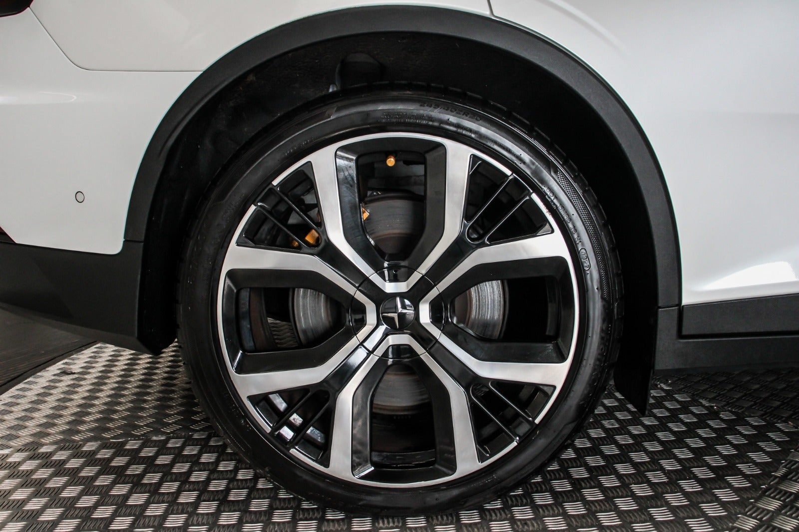 flexleasing-polestar-2-performance-awd-5d-findleasing