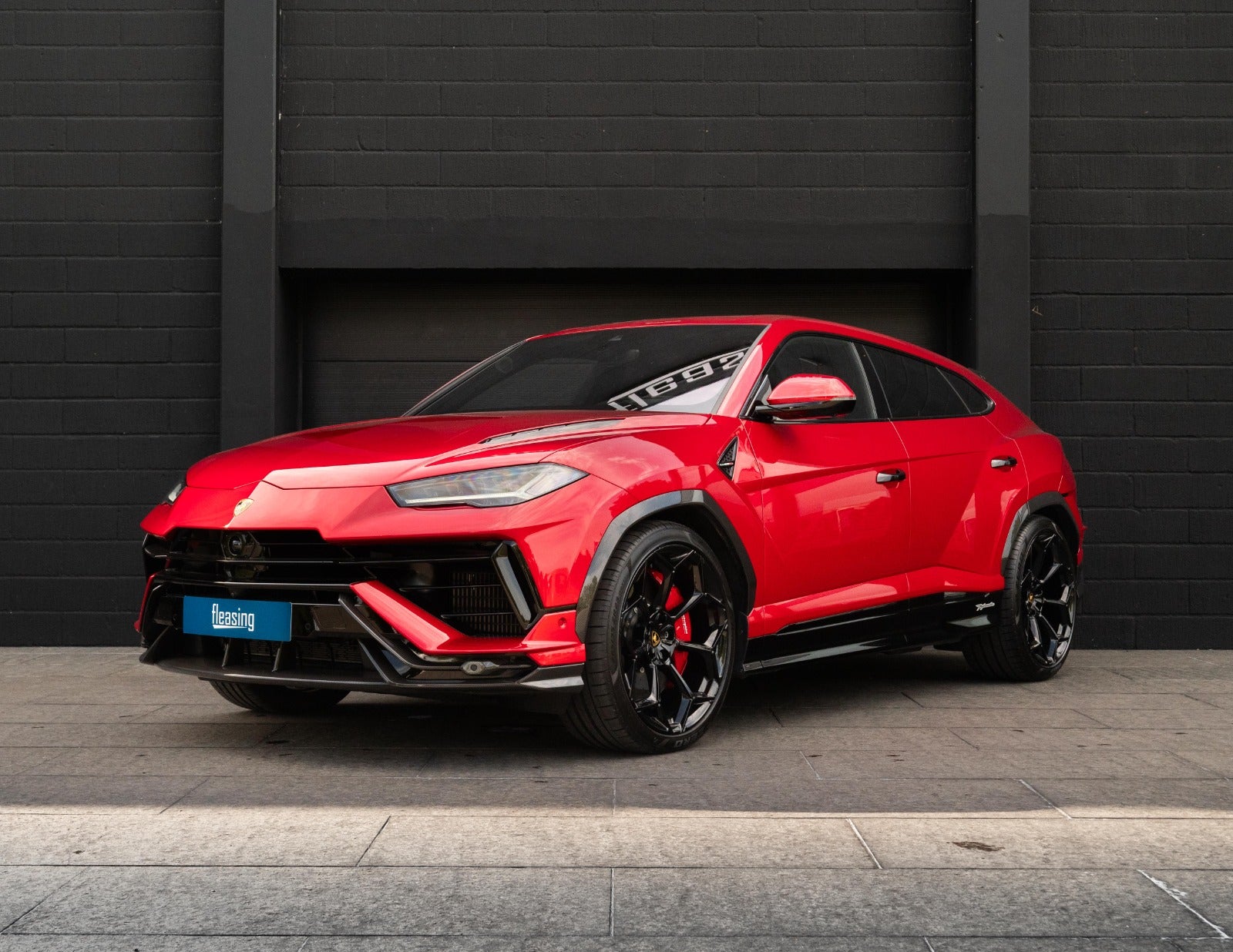 flexleasing-lamborghini-urus-40-performante-5d-findleasing