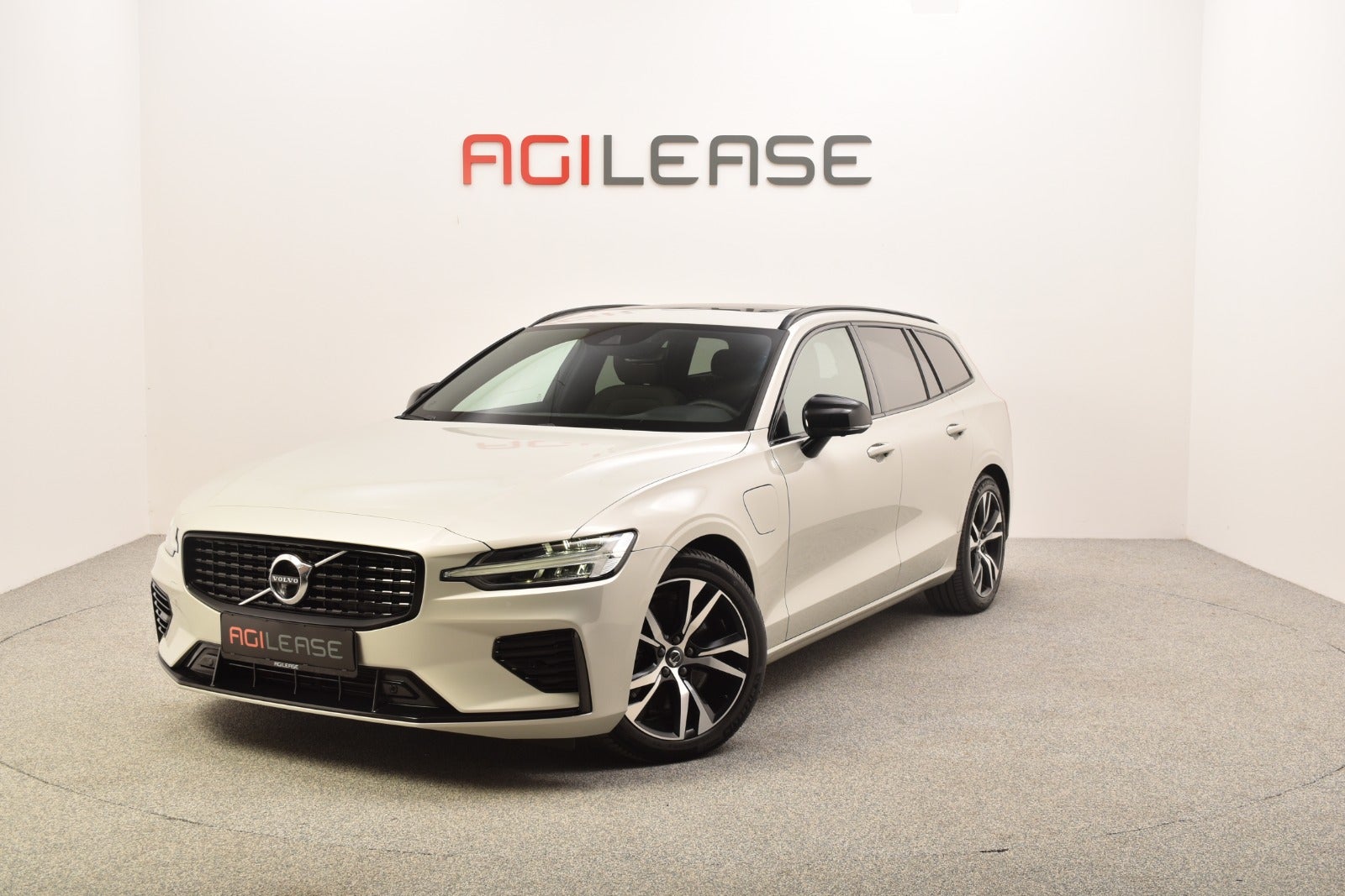 flexleasing-volvo-v60-20-t6-recharge-r-design-aut-awd-5d-findleasing