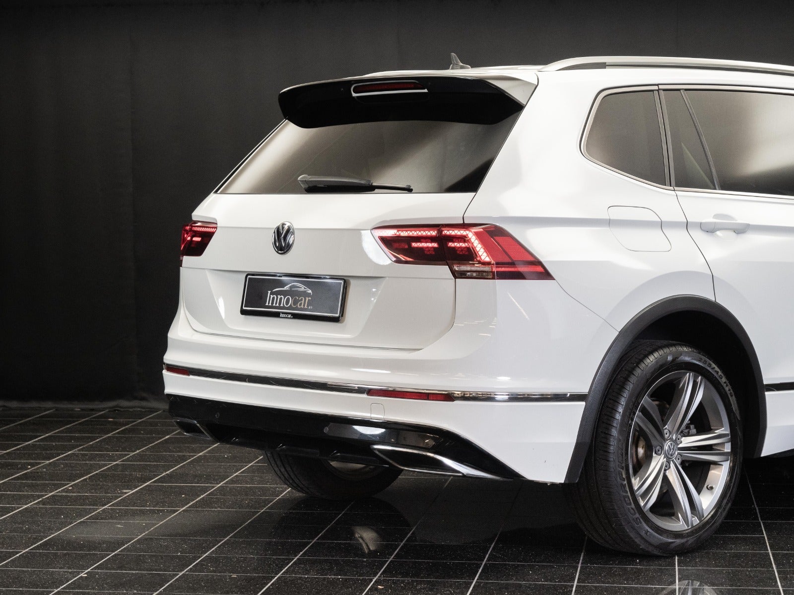 flexleasing-vw-tiguan-allspace-20-tdi-240-r-line-dsg-4motion-7prs-5d-findleasing