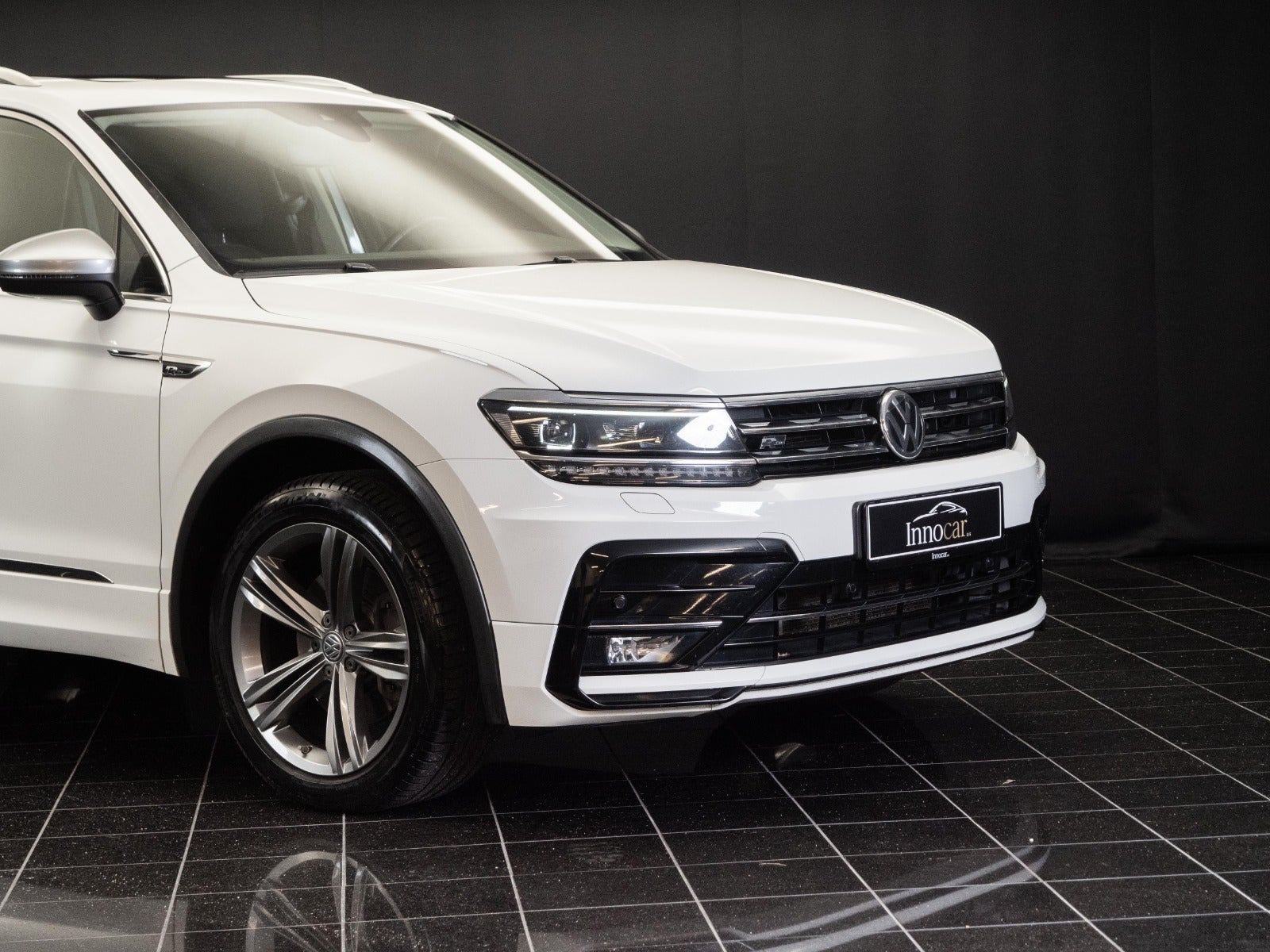 flexleasing-vw-tiguan-allspace-20-tdi-240-r-line-dsg-4motion-7prs-5d-findleasing