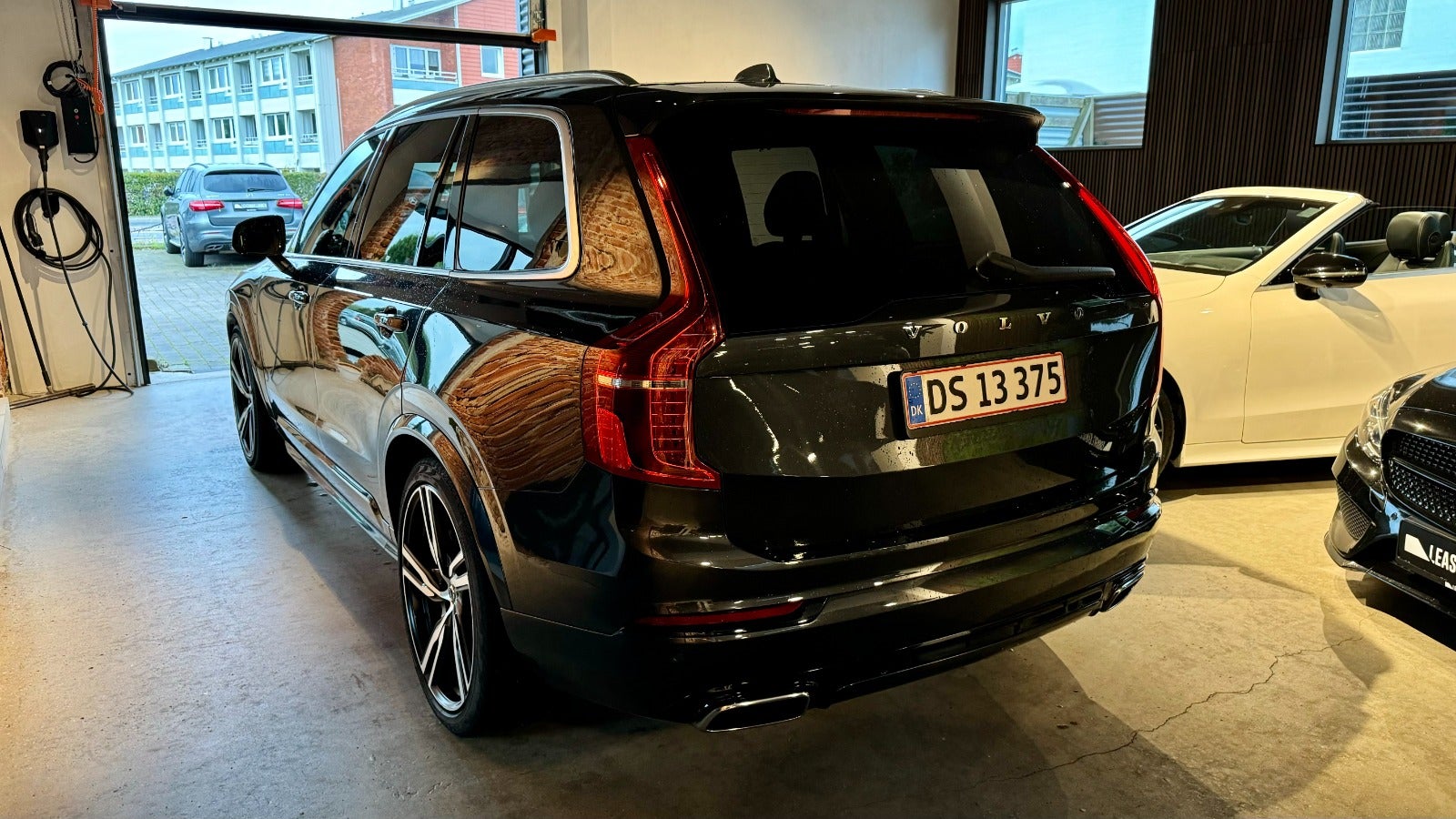 flexleasing-volvo-xc90-20-b5-235-r-design-aut-awd-7prs-5d-findleasing