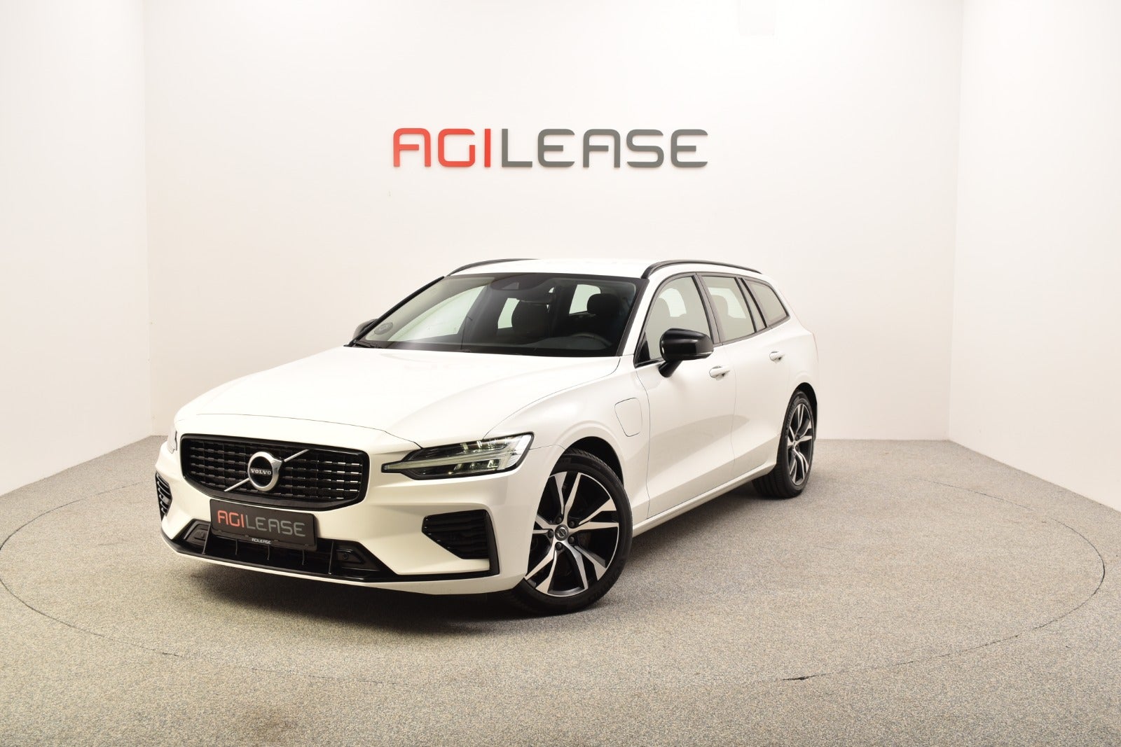 flexleasing-volvo-v60-20-t6-recharge-r-design-aut-awd-5d-findleasing