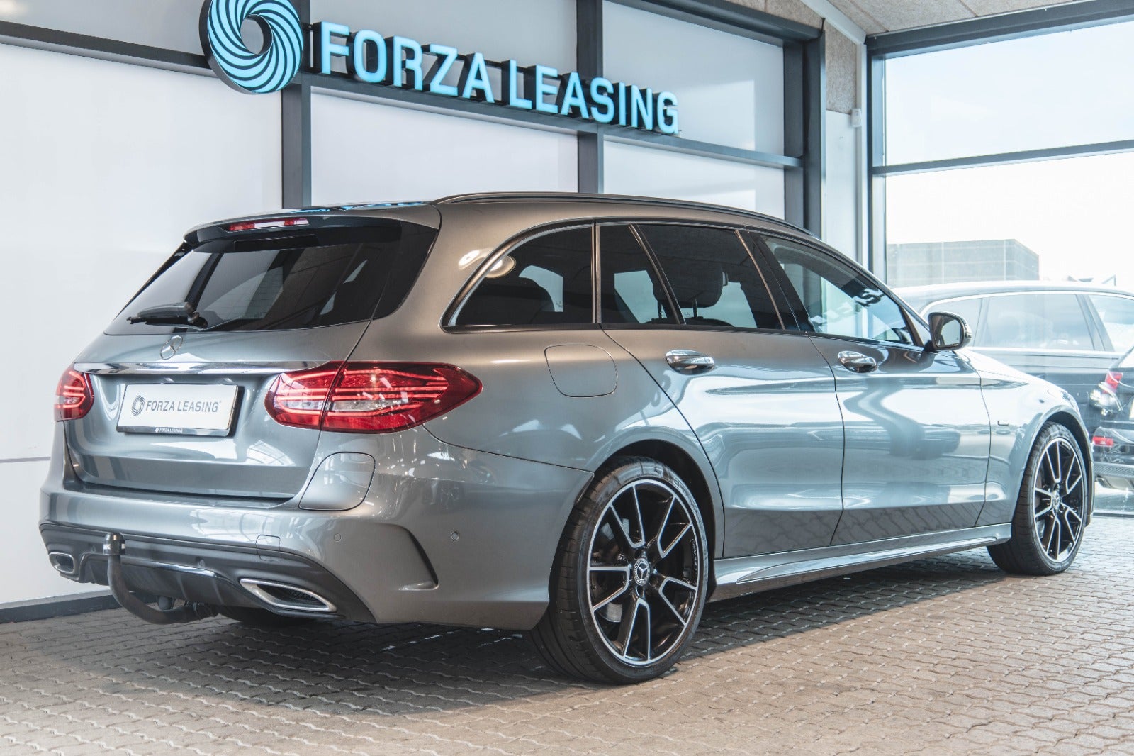 flexleasing-mercedes-c300-de-20-amg-line-stc-aut-5d-findleasing