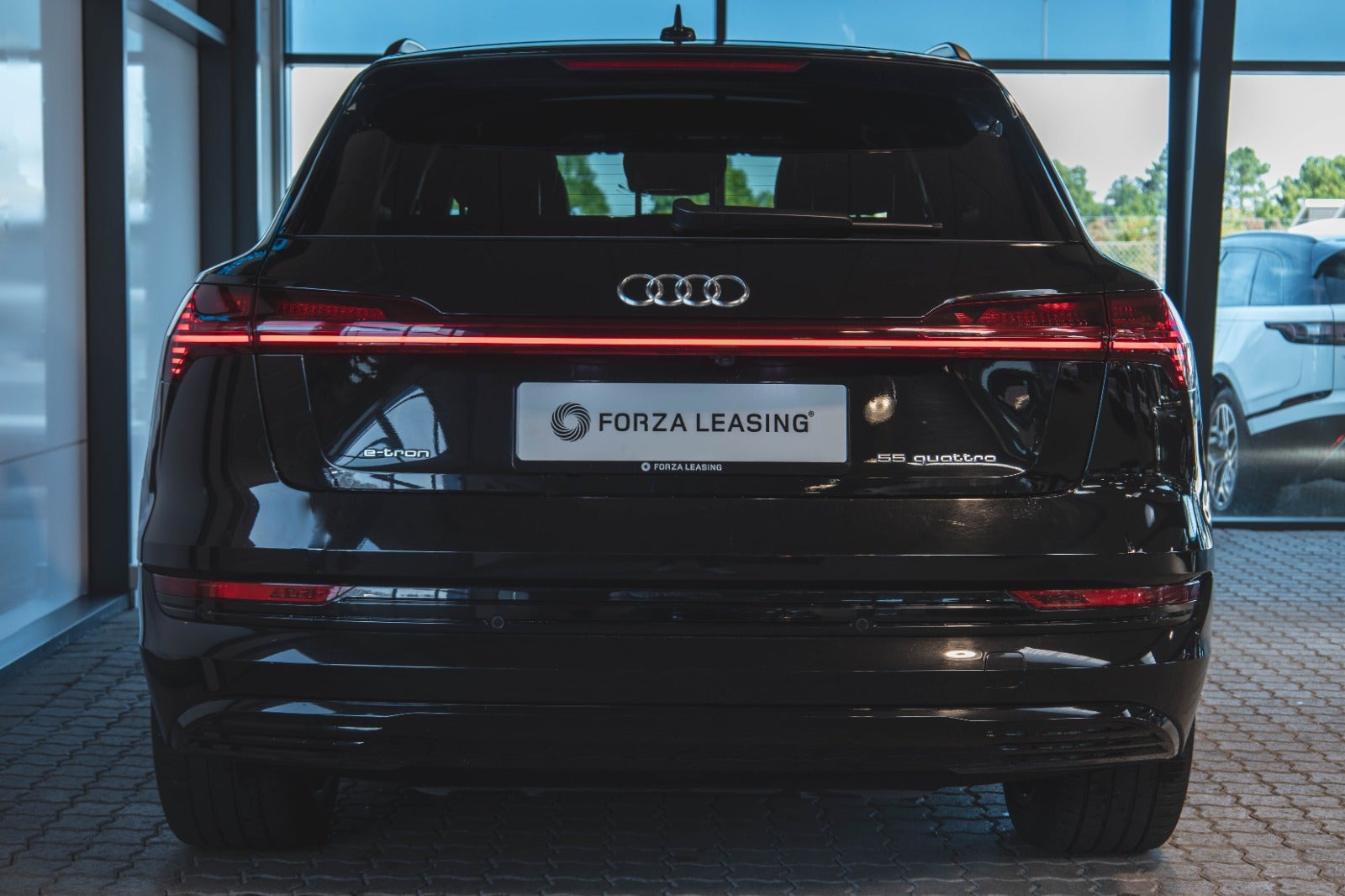 flexleasing-audi-e-tron-55-s-line-quattro-5d-findleasing