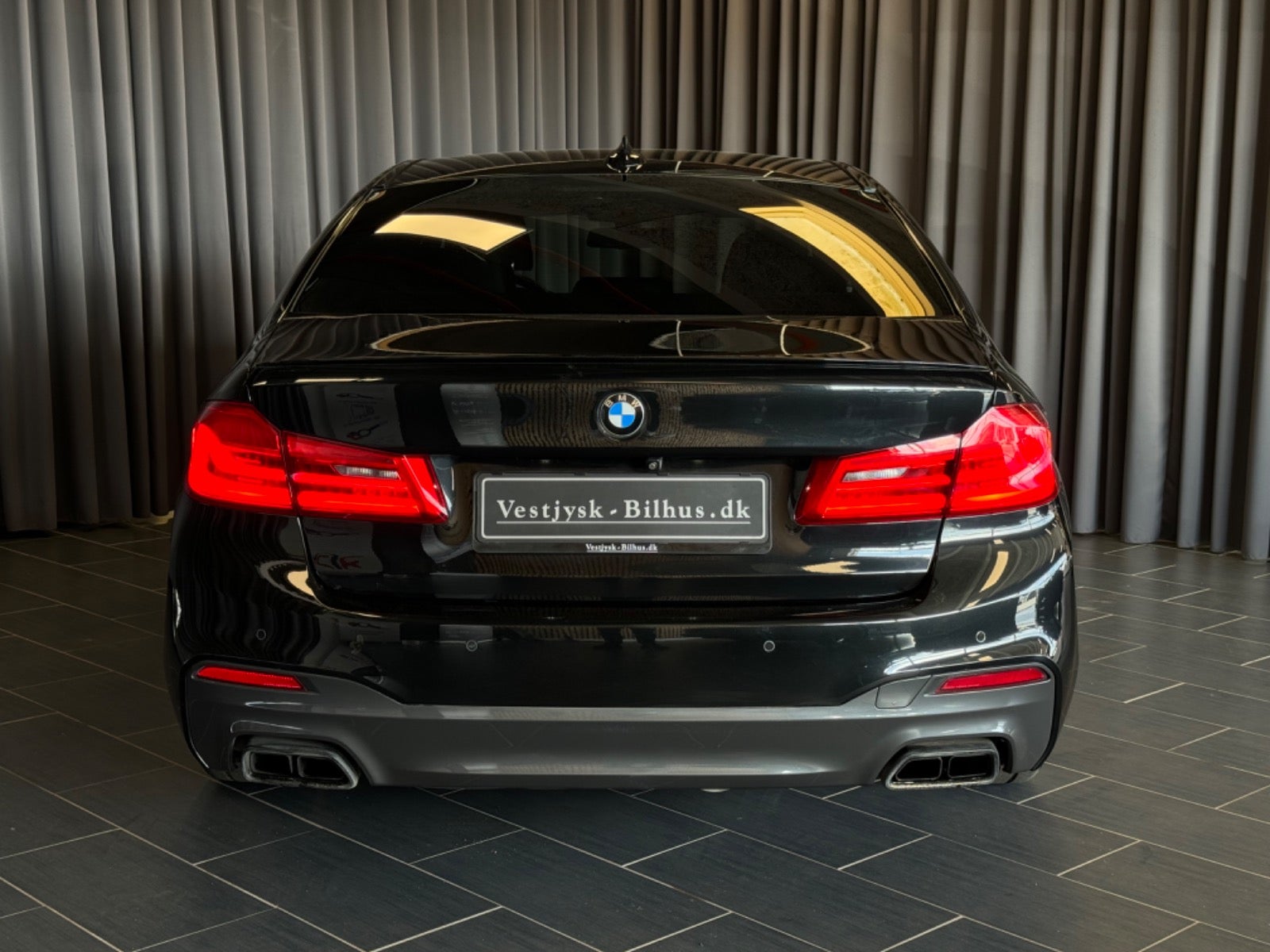 flexleasing-bmw-m550i-44-xdrive-aut-4d-findleasing