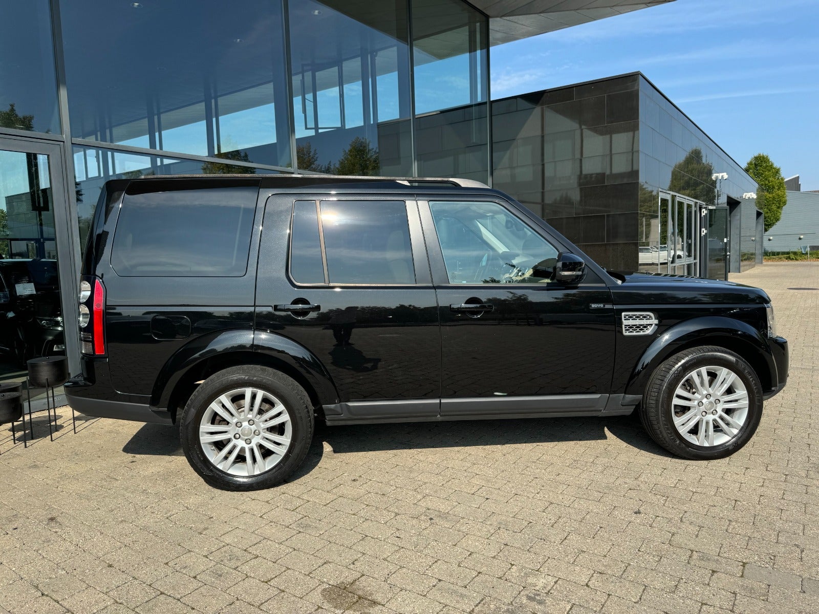 flexleasing-land-rover-discovery-sport-30-sdv6-hse-aut-7prs-5d-findleasing