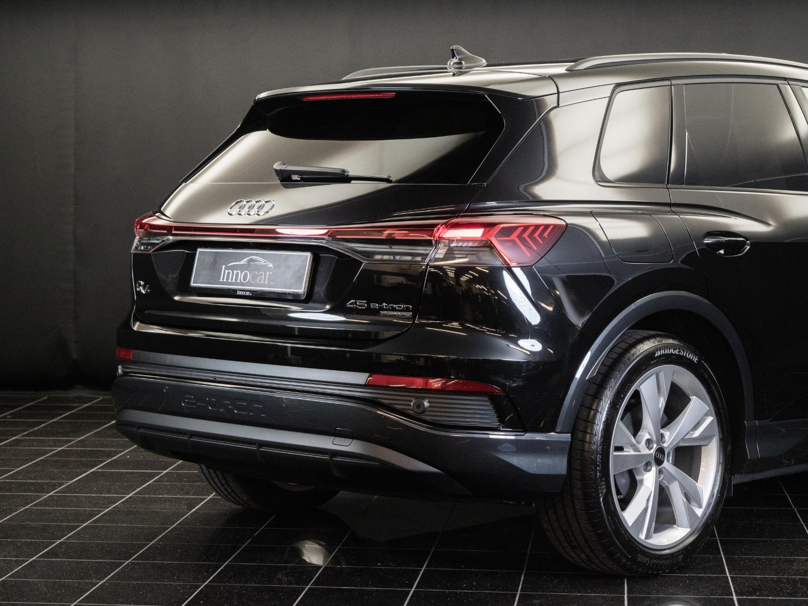 flexleasing-audi-q4-e-tron-45-s-line-quattro-5d-findleasing