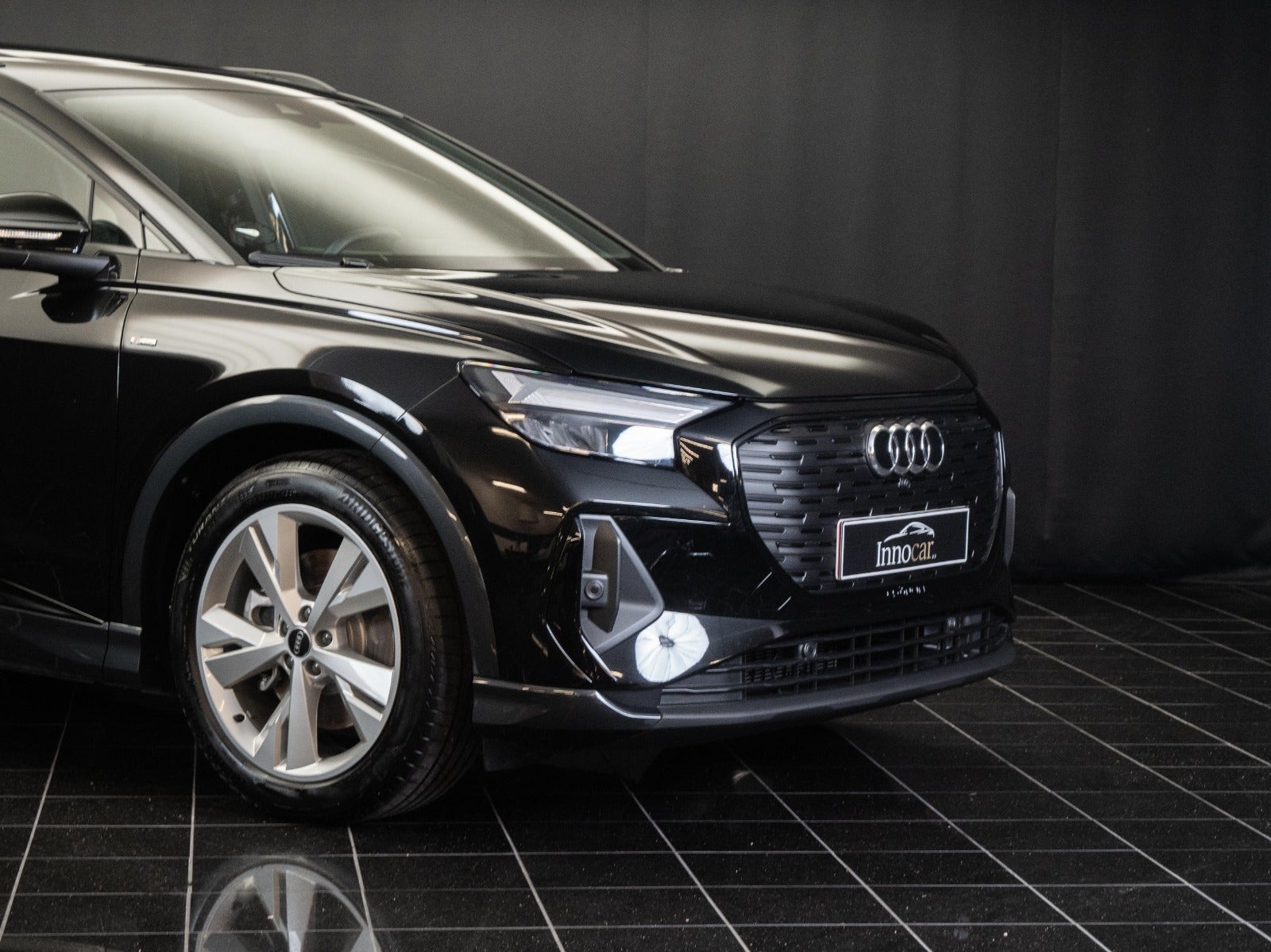 flexleasing-audi-q4-e-tron-45-s-line-quattro-5d-findleasing