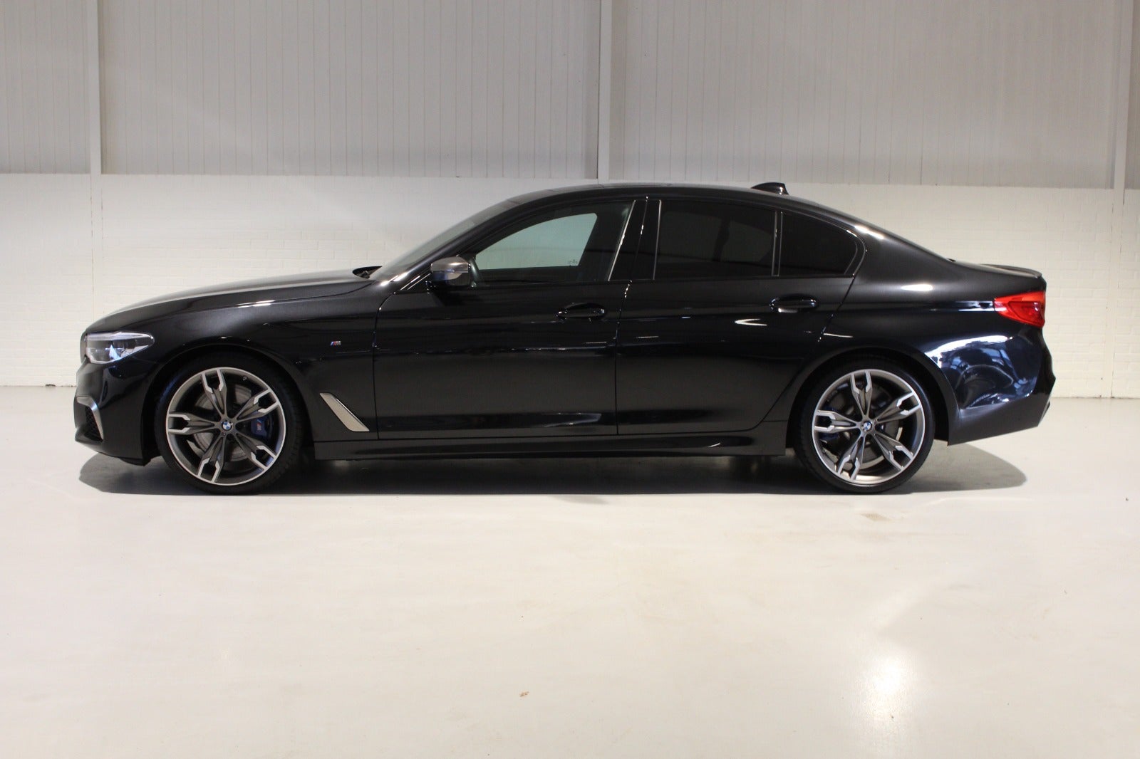 flexleasing-bmw-m550i-44-xdrive-aut-4d-findleasing