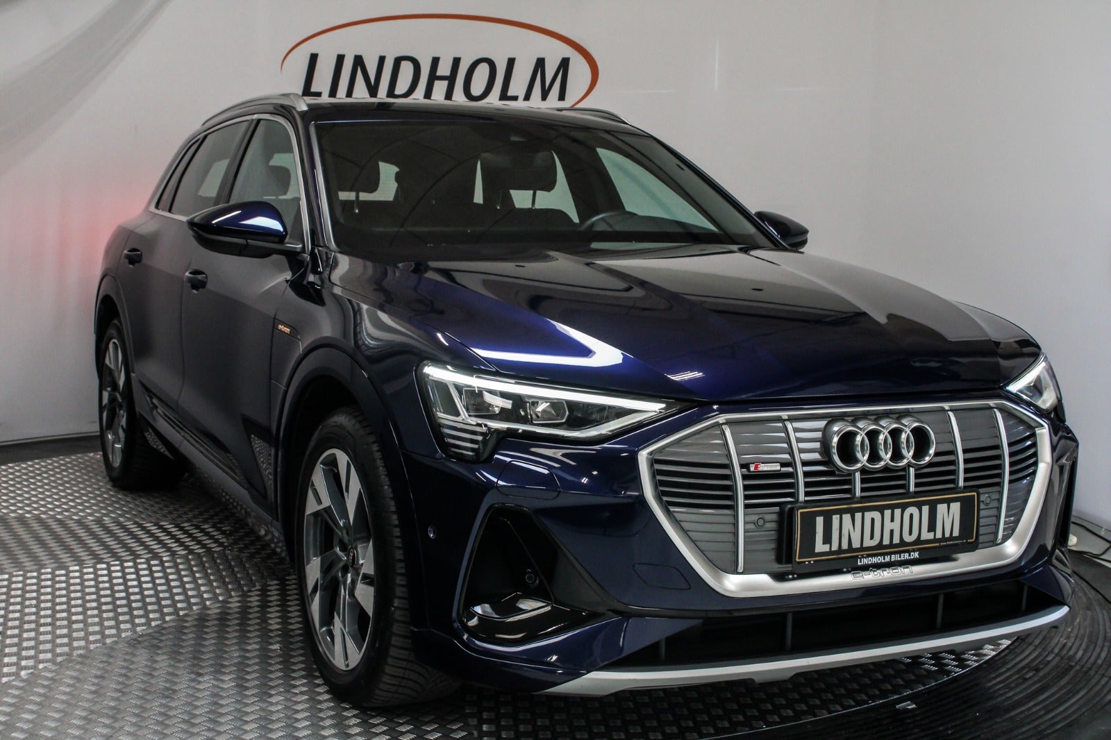 flexleasing-audi-e-tron-55-s-line-quattro-5d-findleasing