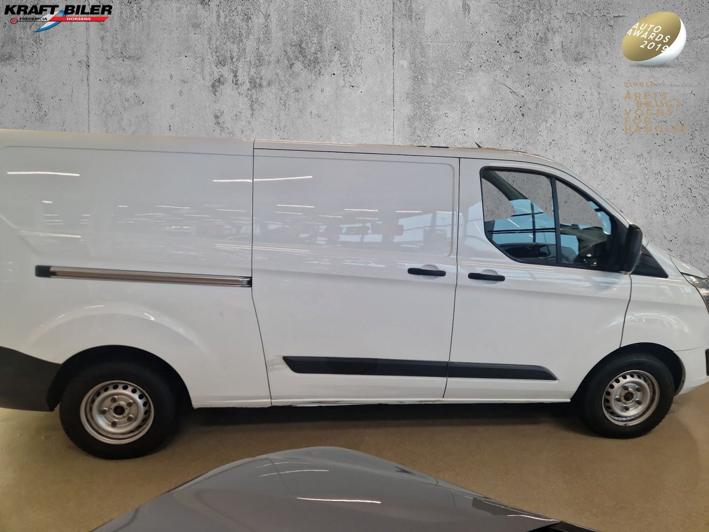 flexleasing-ford-transit-custom-310l-20-tdci-130-trend-findleasing