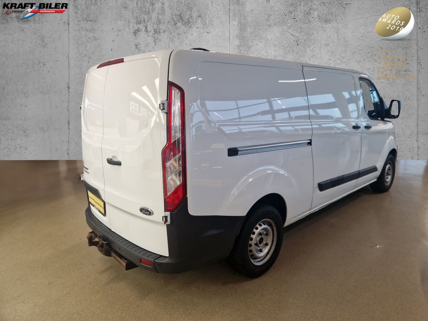 flexleasing-ford-transit-custom-310l-20-tdci-130-trend-findleasing