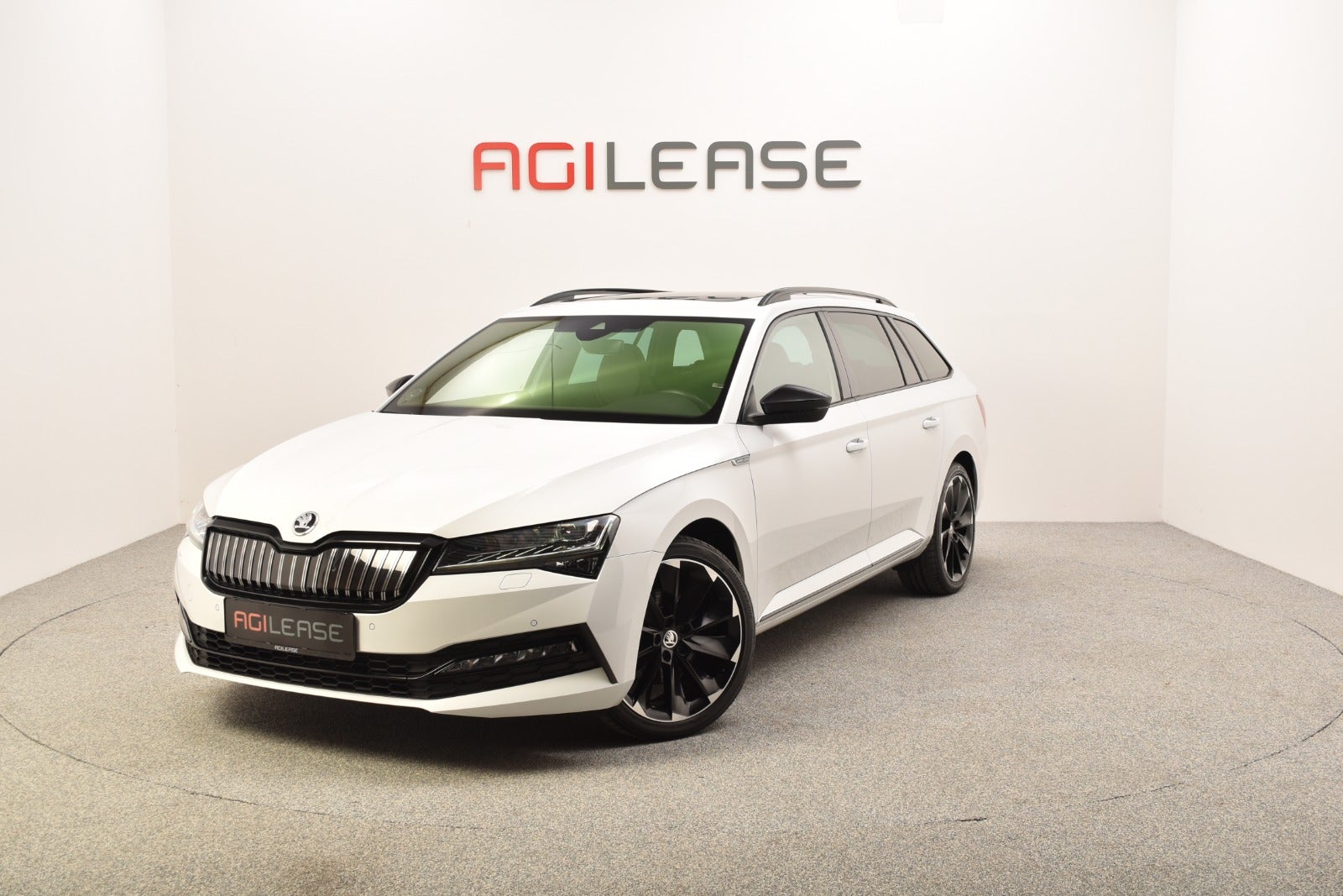 flexleasing-skoda-superb-14-tsi-iv-sportline-combi-dsg-5d-findleasing