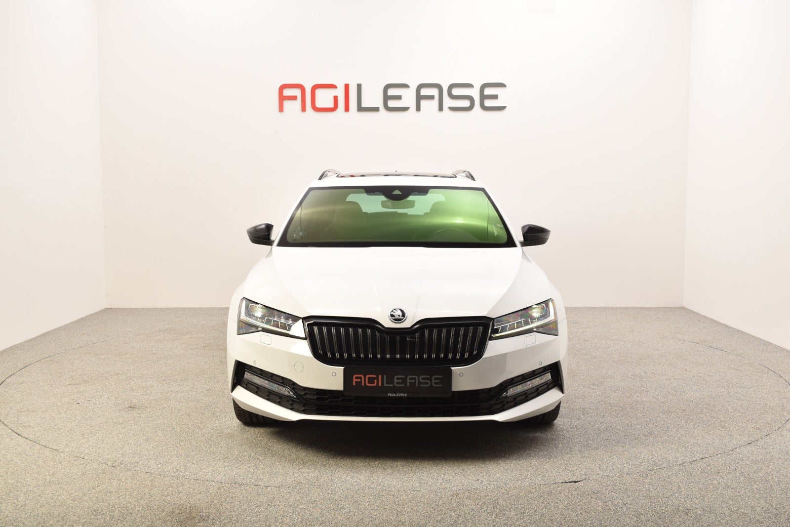 flexleasing-skoda-superb-14-tsi-iv-sportline-combi-dsg-5d-findleasing