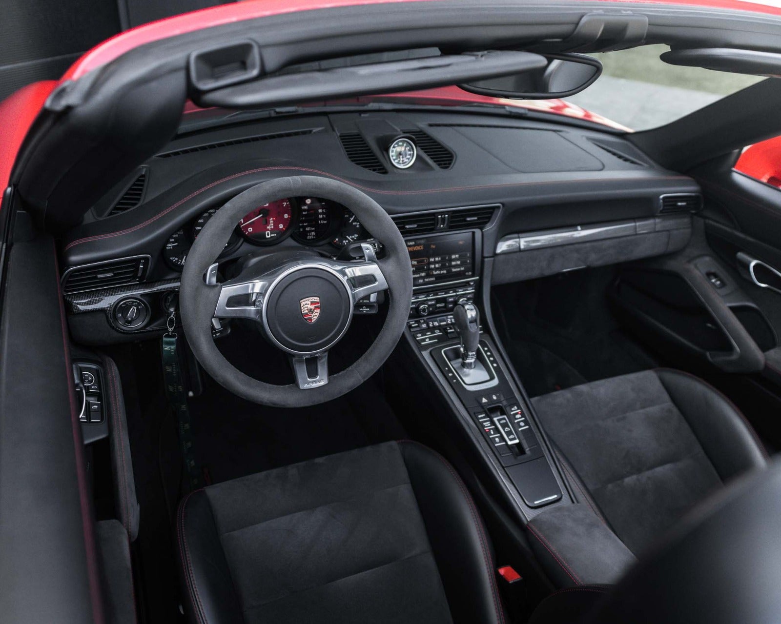 flexleasing-porsche-911-carrera-4-gts-38-cabriolet-pdk-2d-findleasing