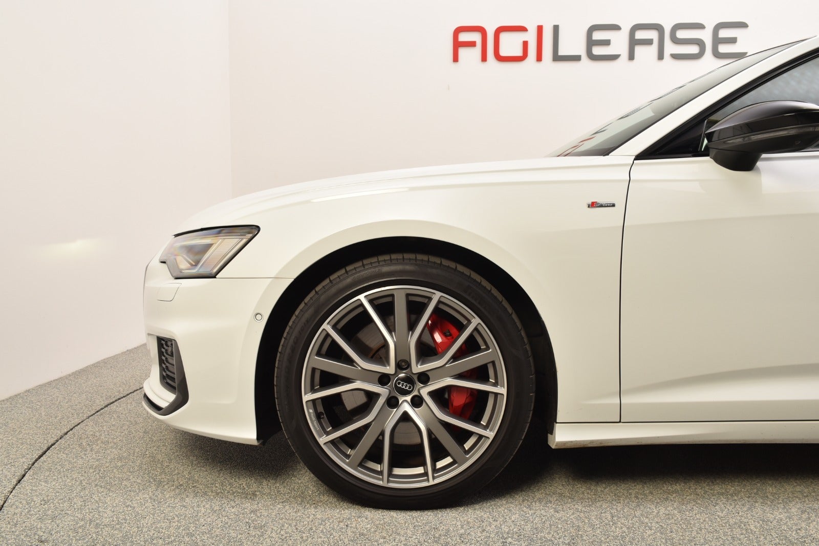 flexleasing-audi-a6-55-tfsi-e-s-line-avant-quattro-s-tr-5d-findleasing