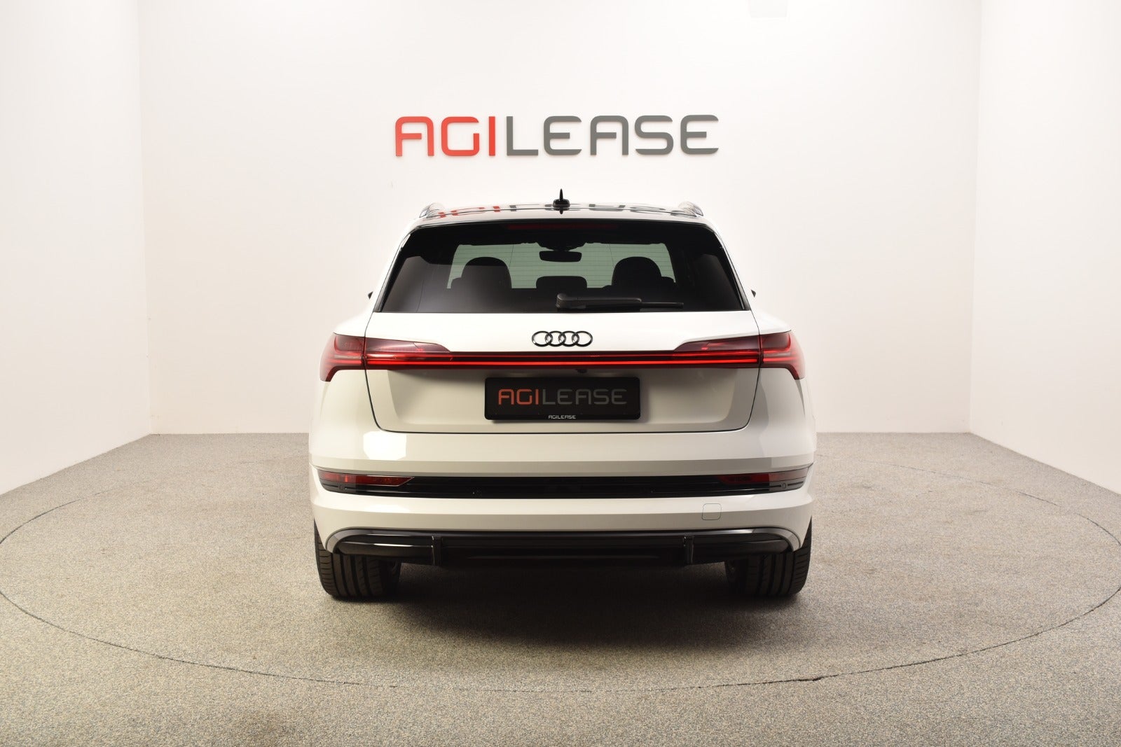 flexleasing-audi-e-tron-55-s-line-quattro-5d-findleasing