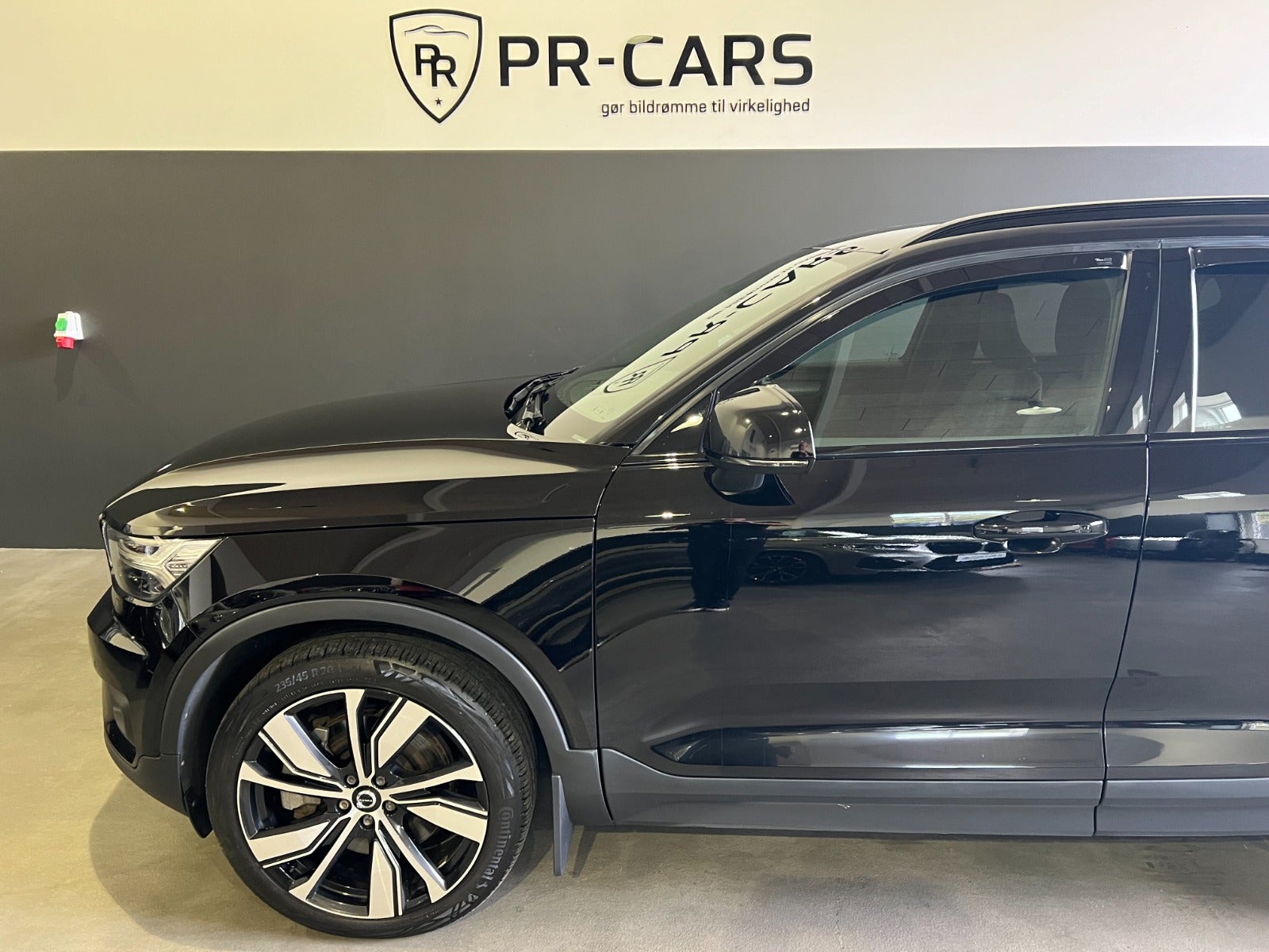 flexleasing-volvo-xc40-p8-recharge-twin-pro-5d-findleasing