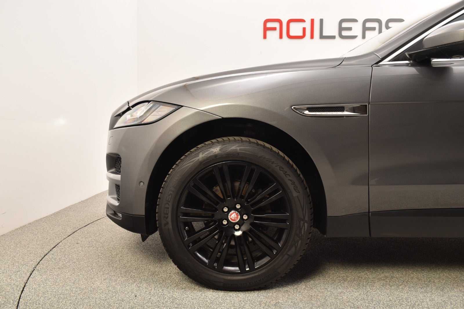 flexleasing-jaguar-f-pace-20-d180-portfolio-aut-awd-5d-findleasing