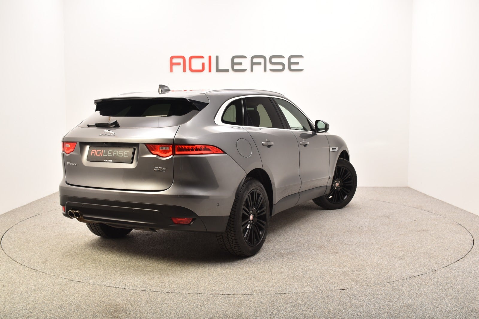 flexleasing-jaguar-f-pace-20-d180-portfolio-aut-awd-5d-findleasing