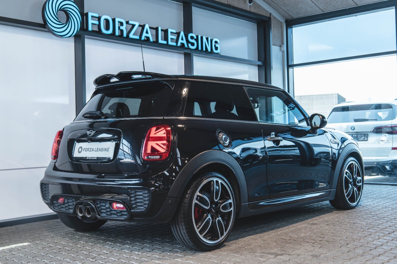 flexleasing-mini-cooper-s-20-jc-works-3d-findleasing