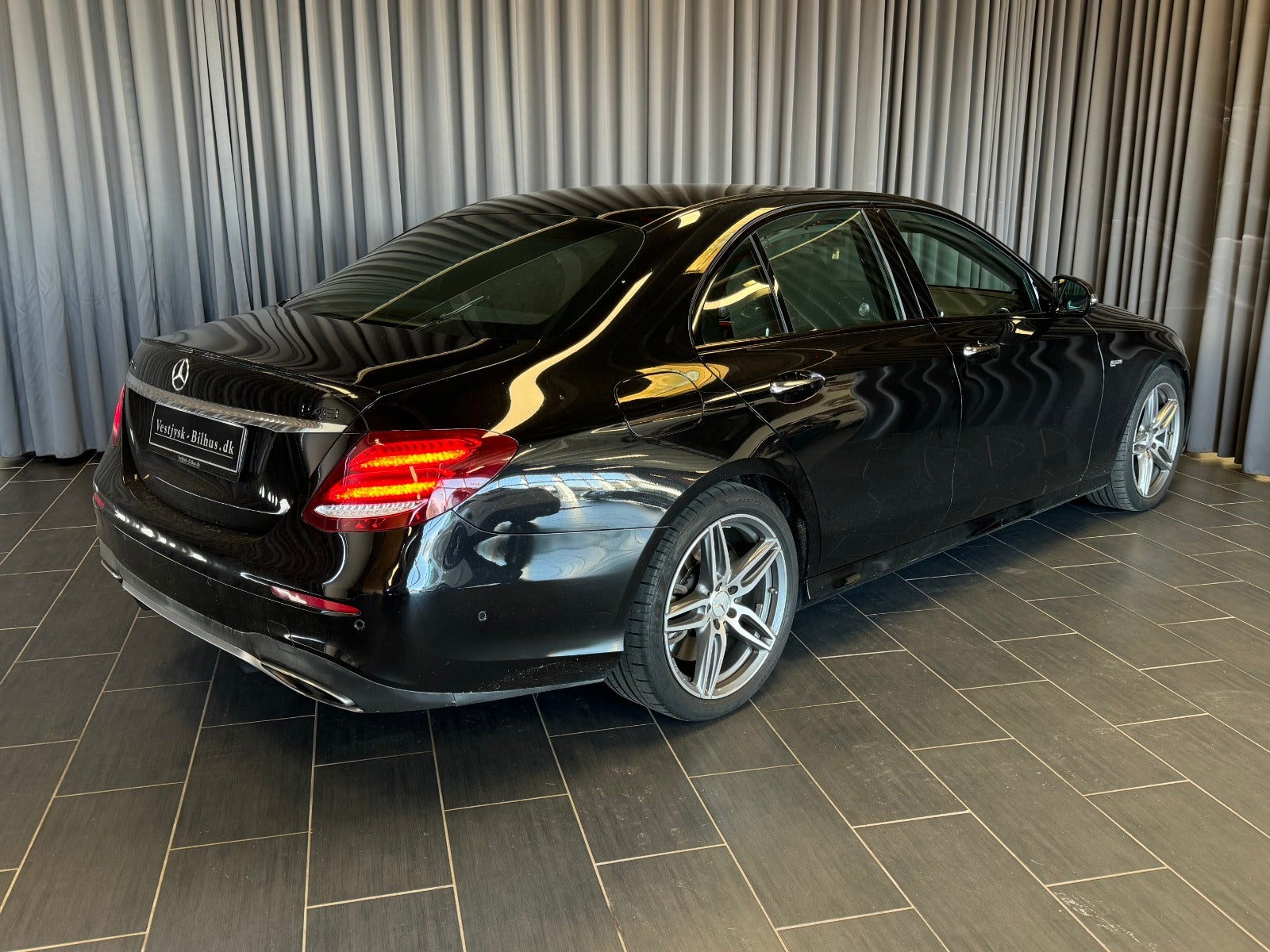 flexleasing-mercedes-e43-30-amg-aut-4matic-4d-findleasing