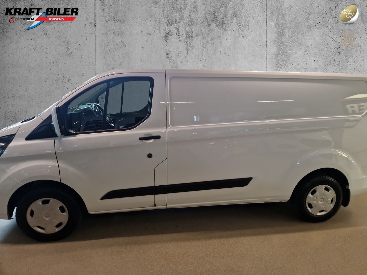 flexleasing-ford-transit-custom-300l-20-tdci-130-trend-findleasing