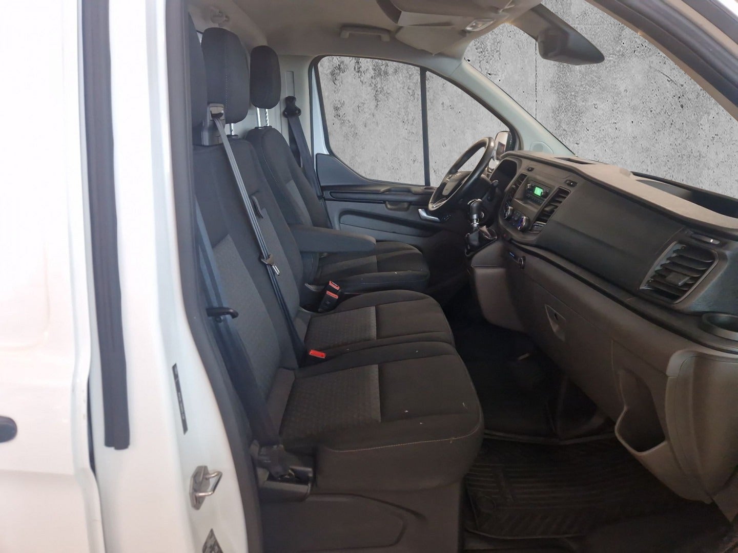 flexleasing-ford-transit-custom-300l-20-tdci-130-trend-findleasing