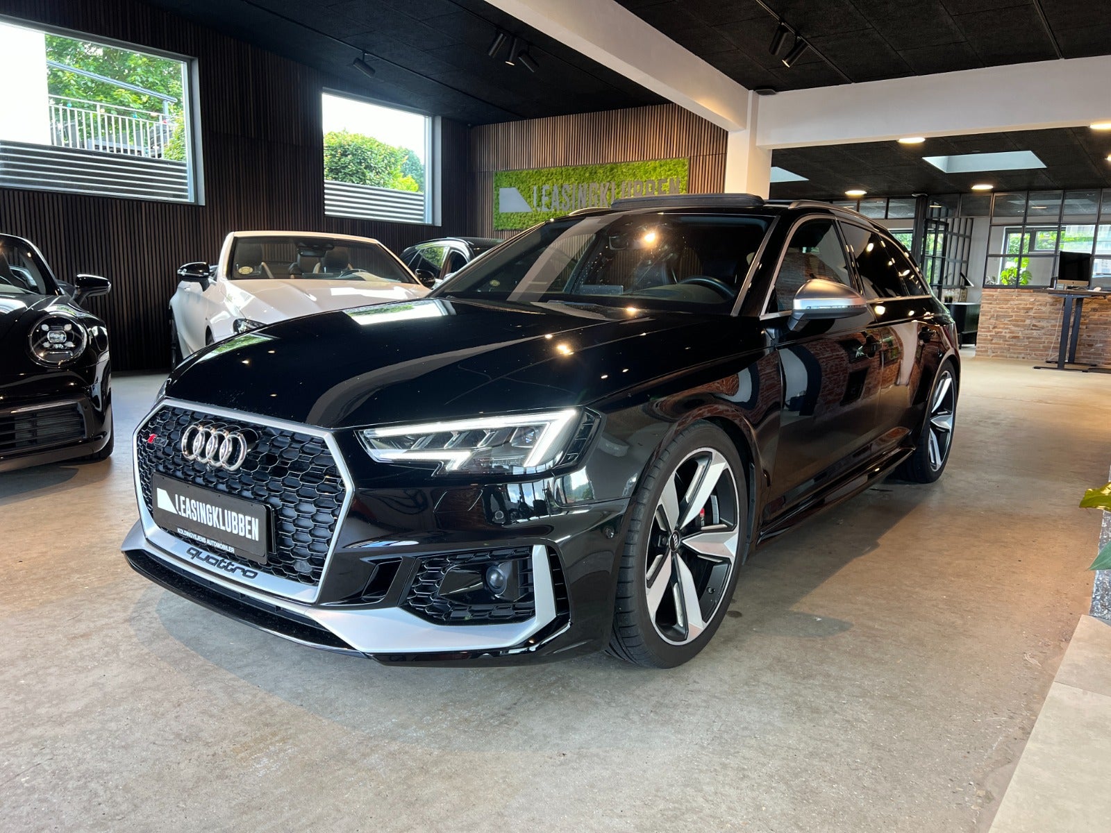 flexleasing-audi-rs4-29-tfsi-avant-quattro-tiptr-5d-findleasing