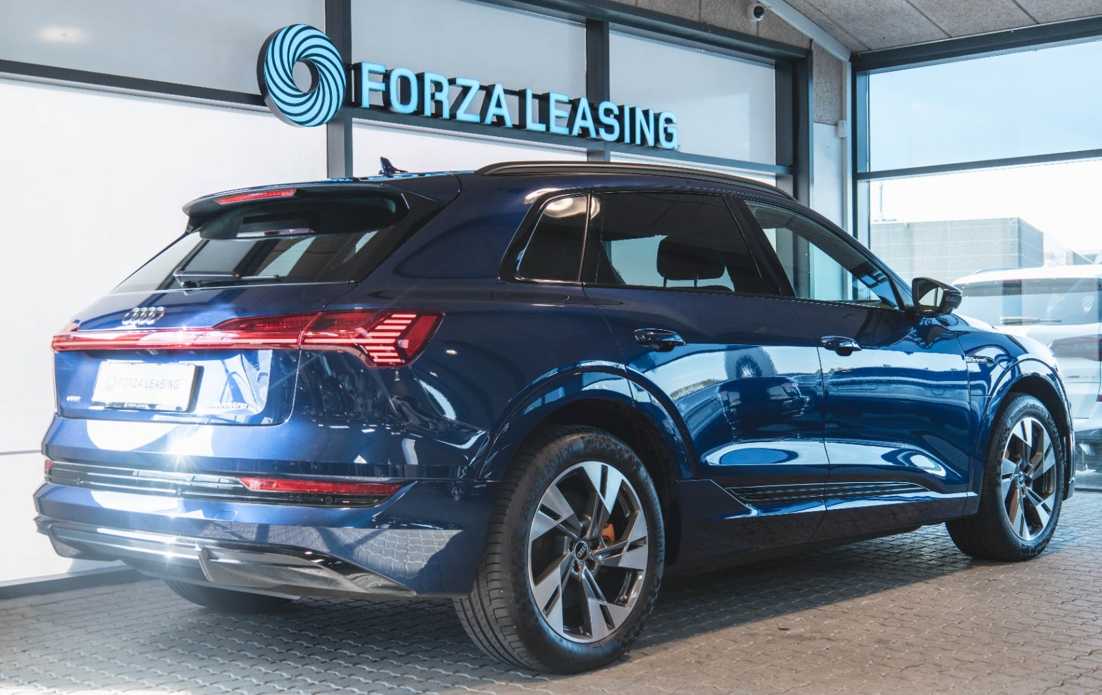 flexleasing-audi-e-tron-55-s-line-quattro-5d-findleasing