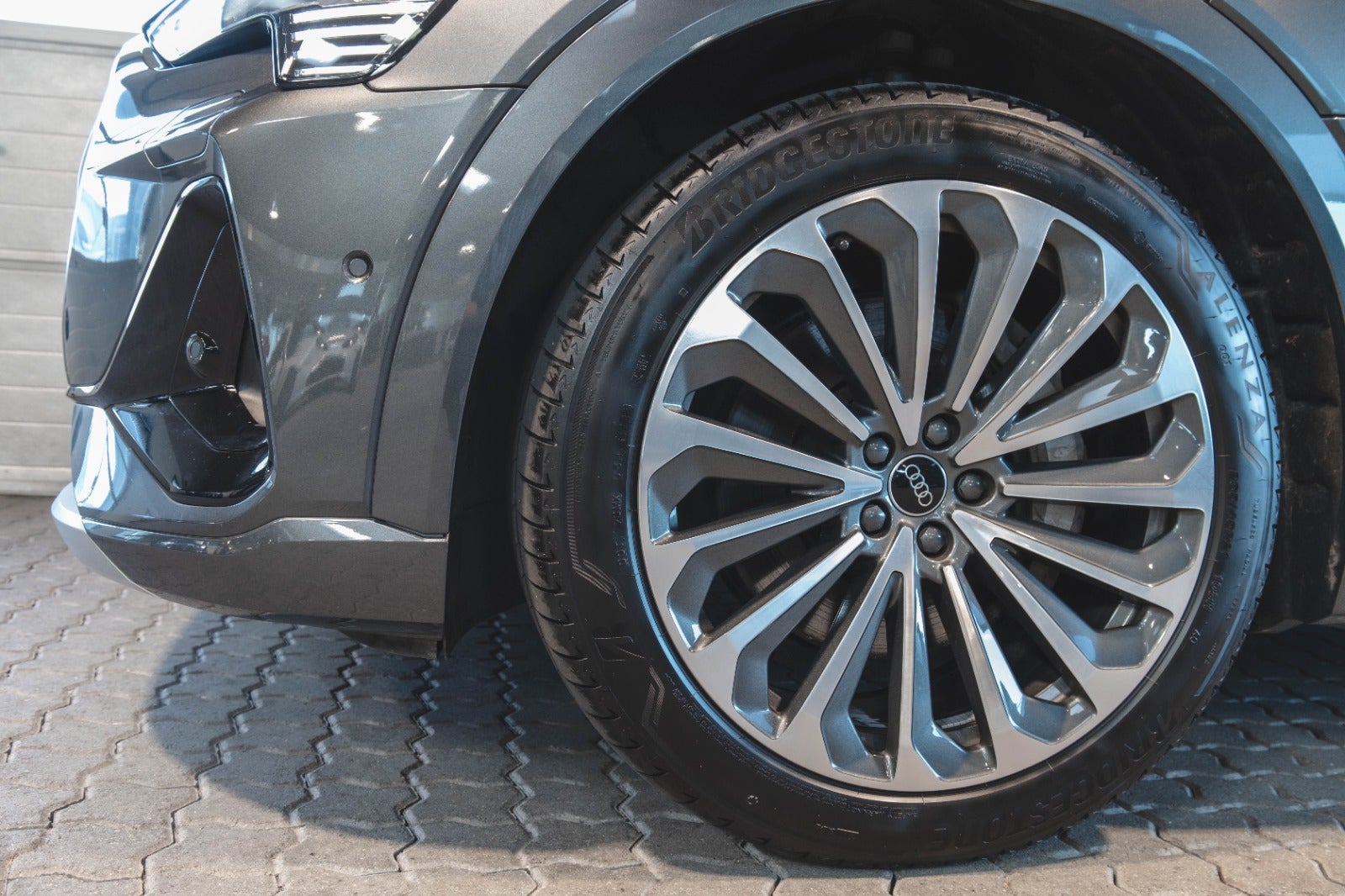 flexleasing-audi-e-tron-55-s-line-quattro-5d-findleasing