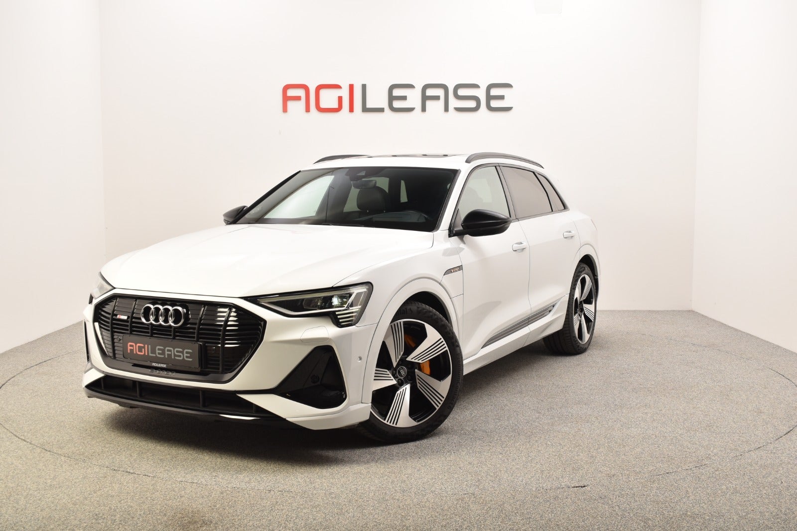 flexleasing-audi-e-tron-55-s-line-quattro-5d-findleasing