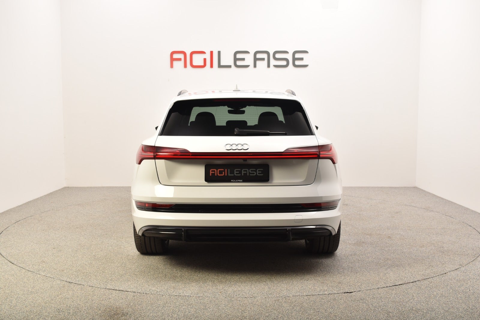 flexleasing-audi-e-tron-55-s-line-quattro-5d-findleasing