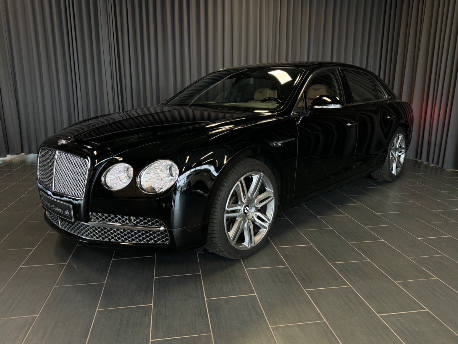 flexleasing-bentley-flying-spur-60-w12-aut-4d-findleasing