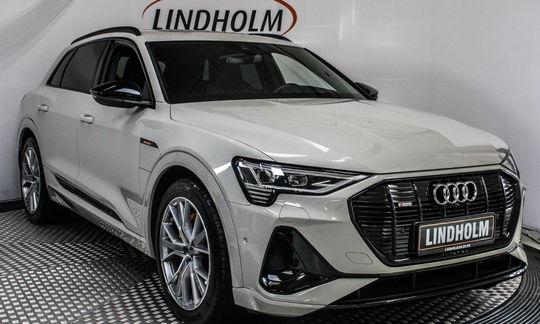 Audi e-tron 55 S-line quattro 5d