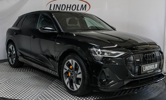 Audi e-tron 55 S-line quattro 5d