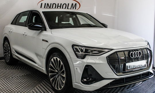 Audi e-tron 55 S-line quattro 5d