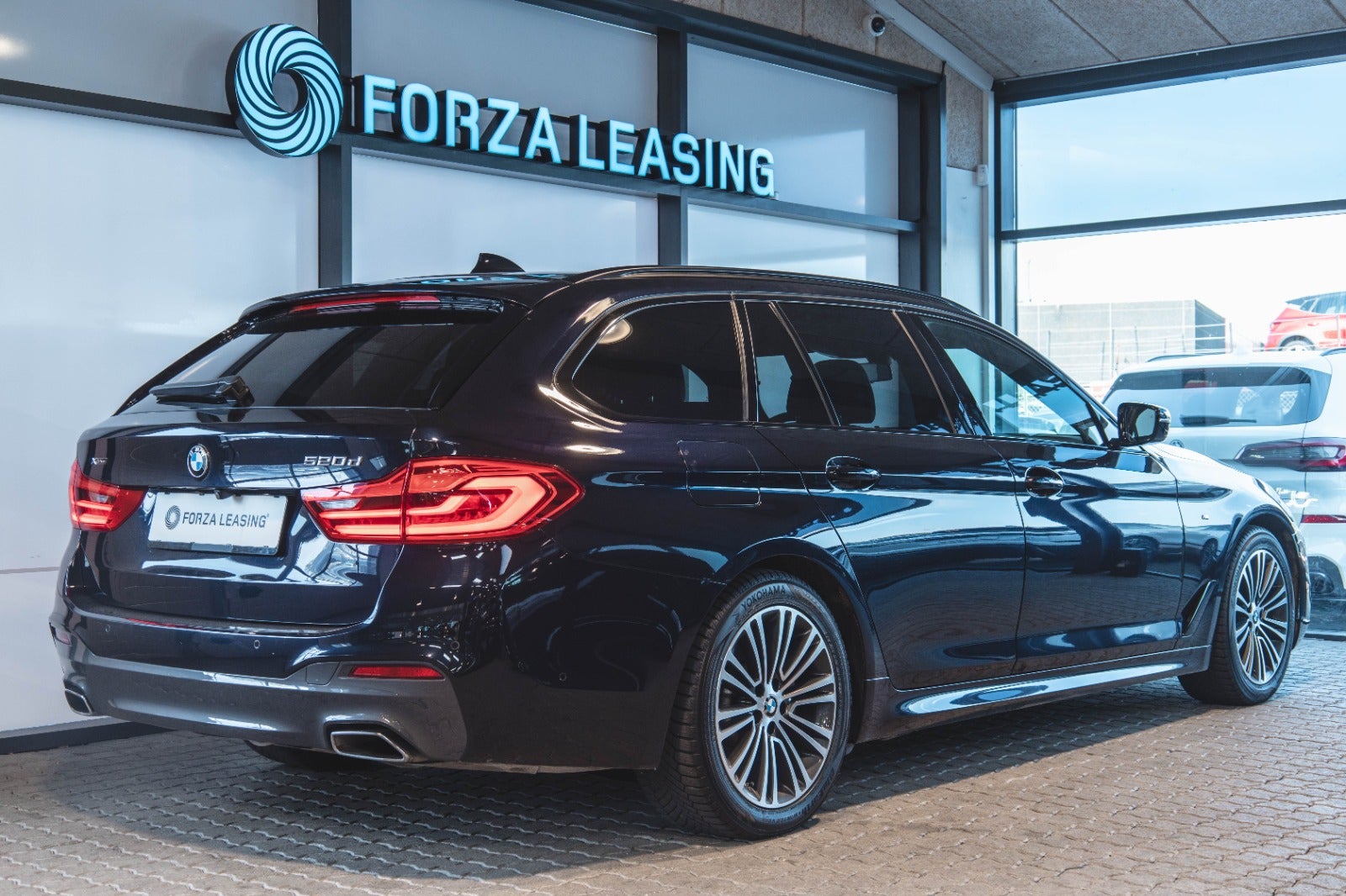 flexleasing-bmw-520d-20-touring-m-sport-xdrive-aut-5d-findleasing