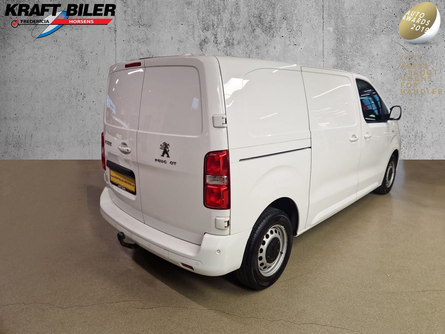 flexleasing-peugeot-expert-20-bluehdi-120-l2-premium-van-findleasing