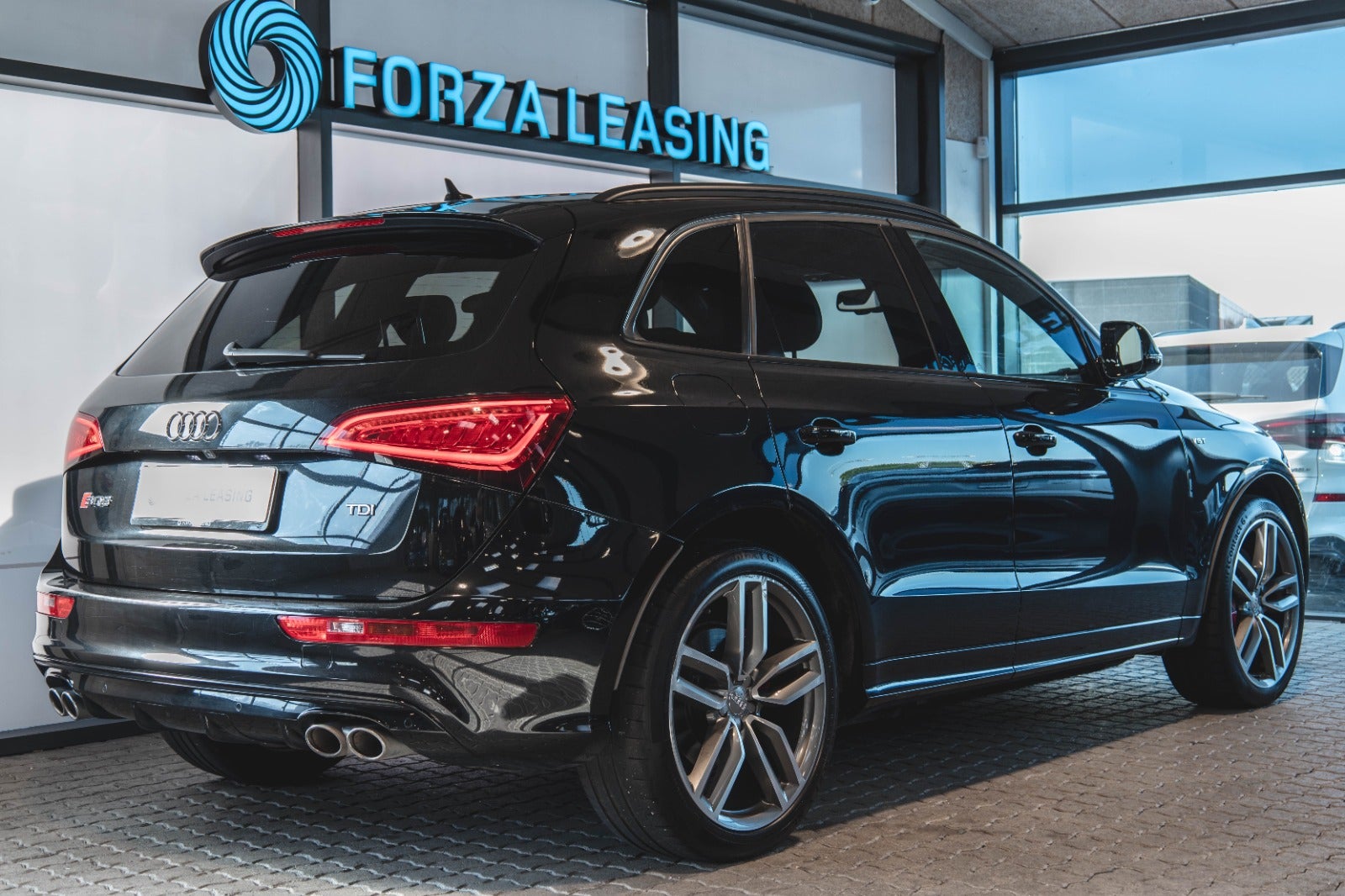 flexleasing-audi-sq5-30-tdi-340-s-line-quattro-tiptr-5d-findleasing