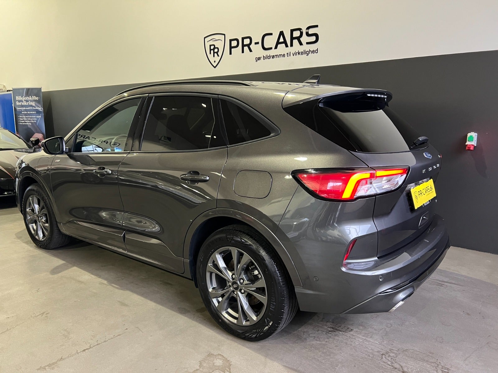 flexleasing-ford-kuga-25-phev-st-line-cvt-van-5d-findleasing