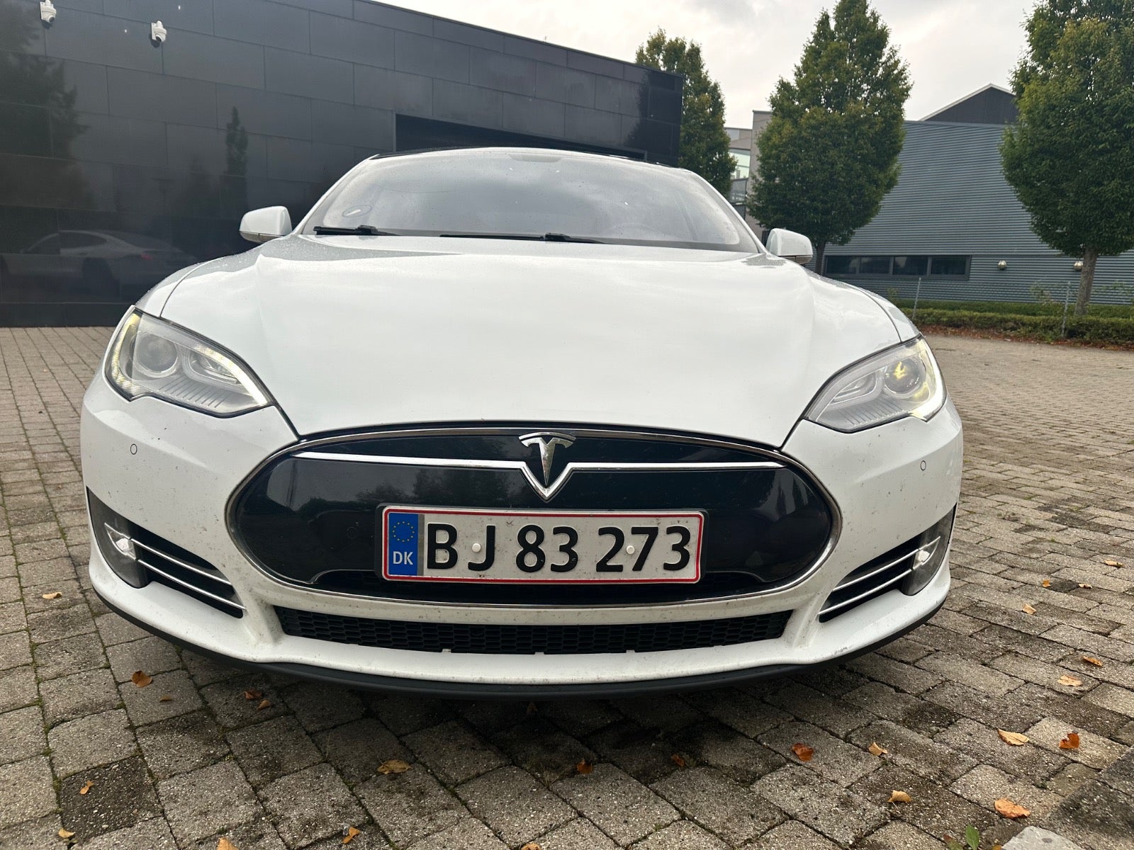 flexleasing-tesla-model-s-p85-signature-5d-findleasing