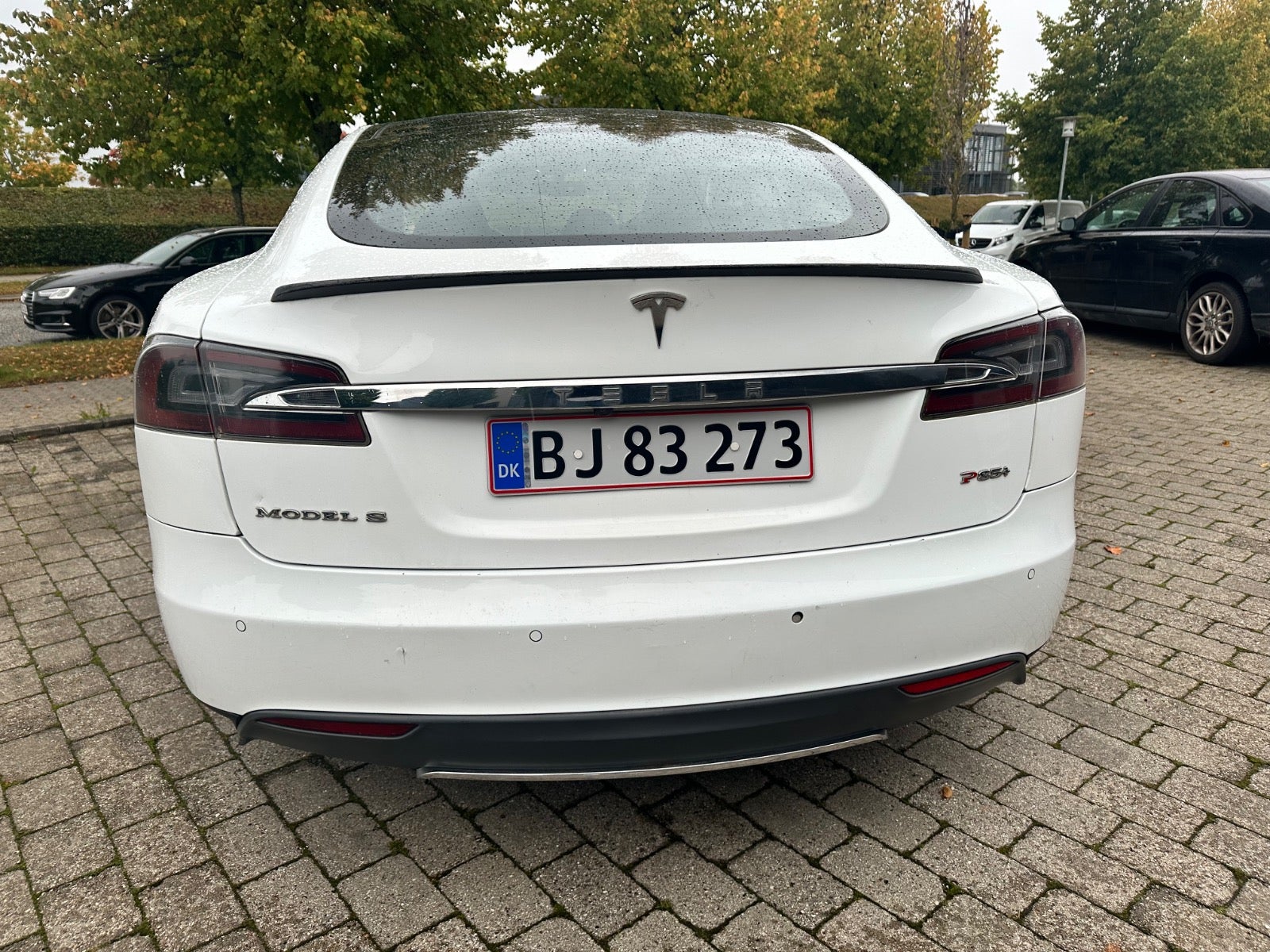 flexleasing-tesla-model-s-p85-signature-5d-findleasing