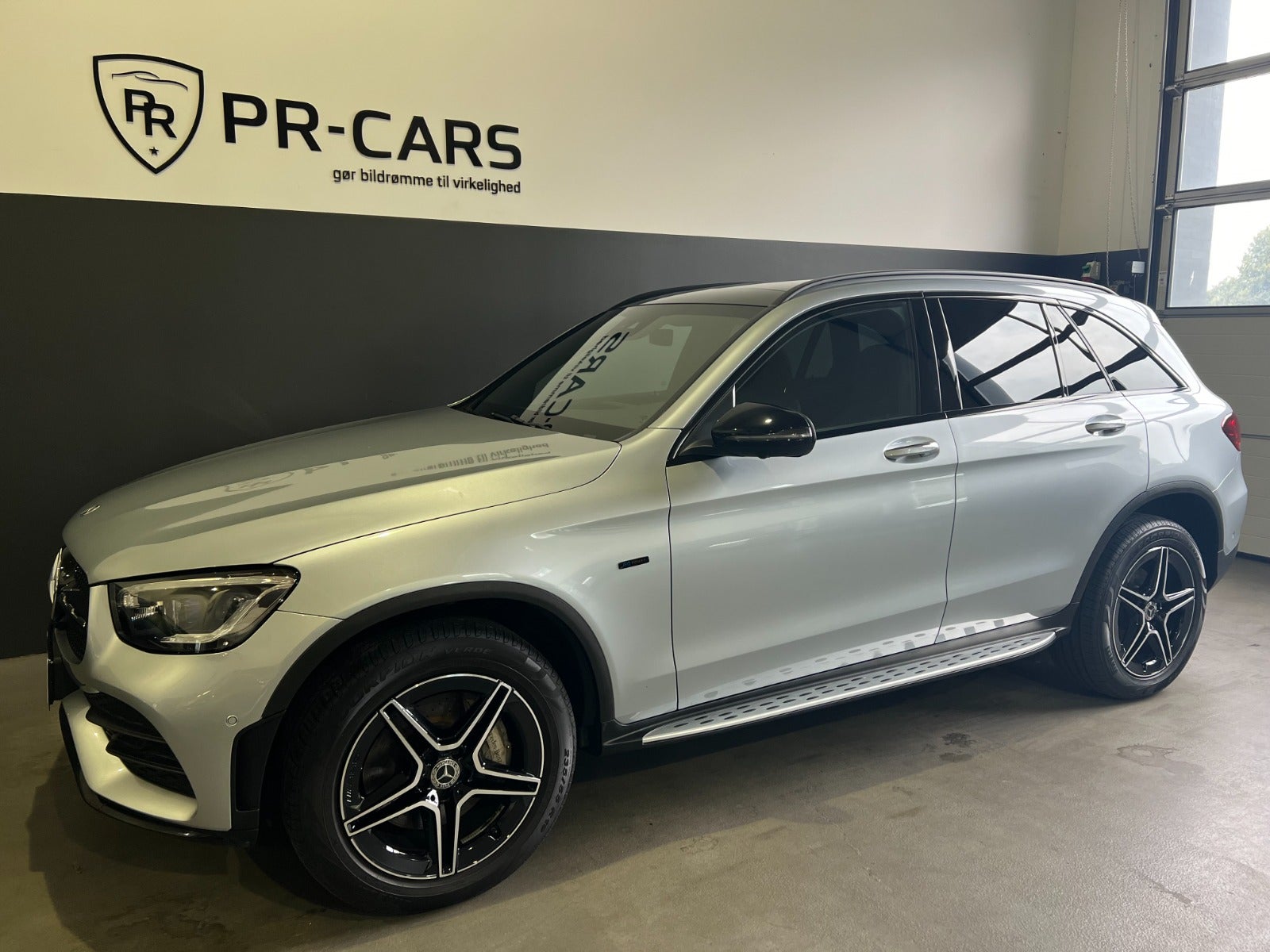 flexleasing-mercedes-glc300-de-20-amg-line-aut-4matic-5d-findleasing