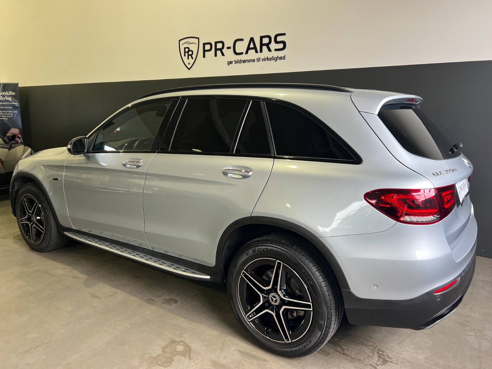 flexleasing-mercedes-glc300-de-20-amg-line-aut-4matic-5d-findleasing