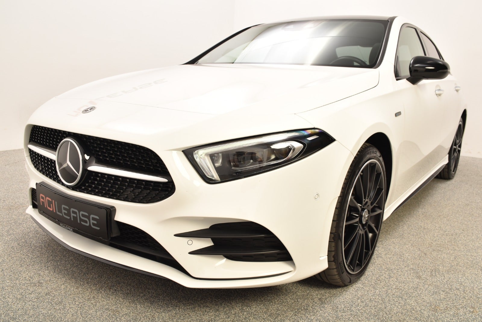 flexleasing-mercedes-a250-e-13-amg-line-night-edition-aut-4d-findleasing